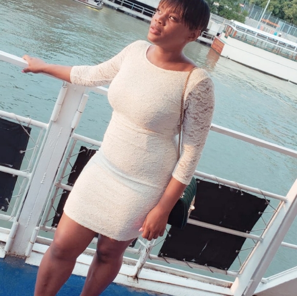 Dress - Picture 5 of 6